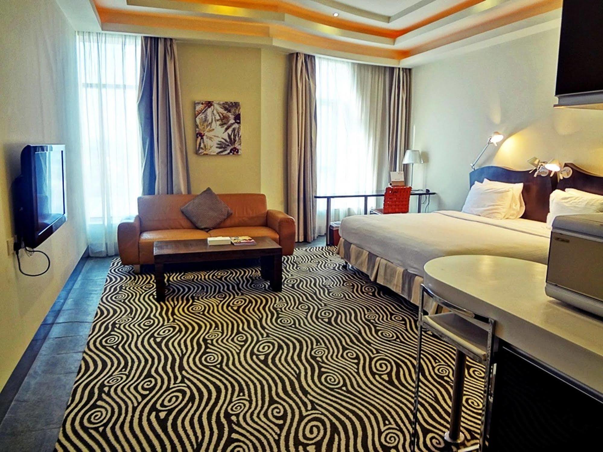 Al Raya Suites Hotel Manama Dış mekan fotoğraf