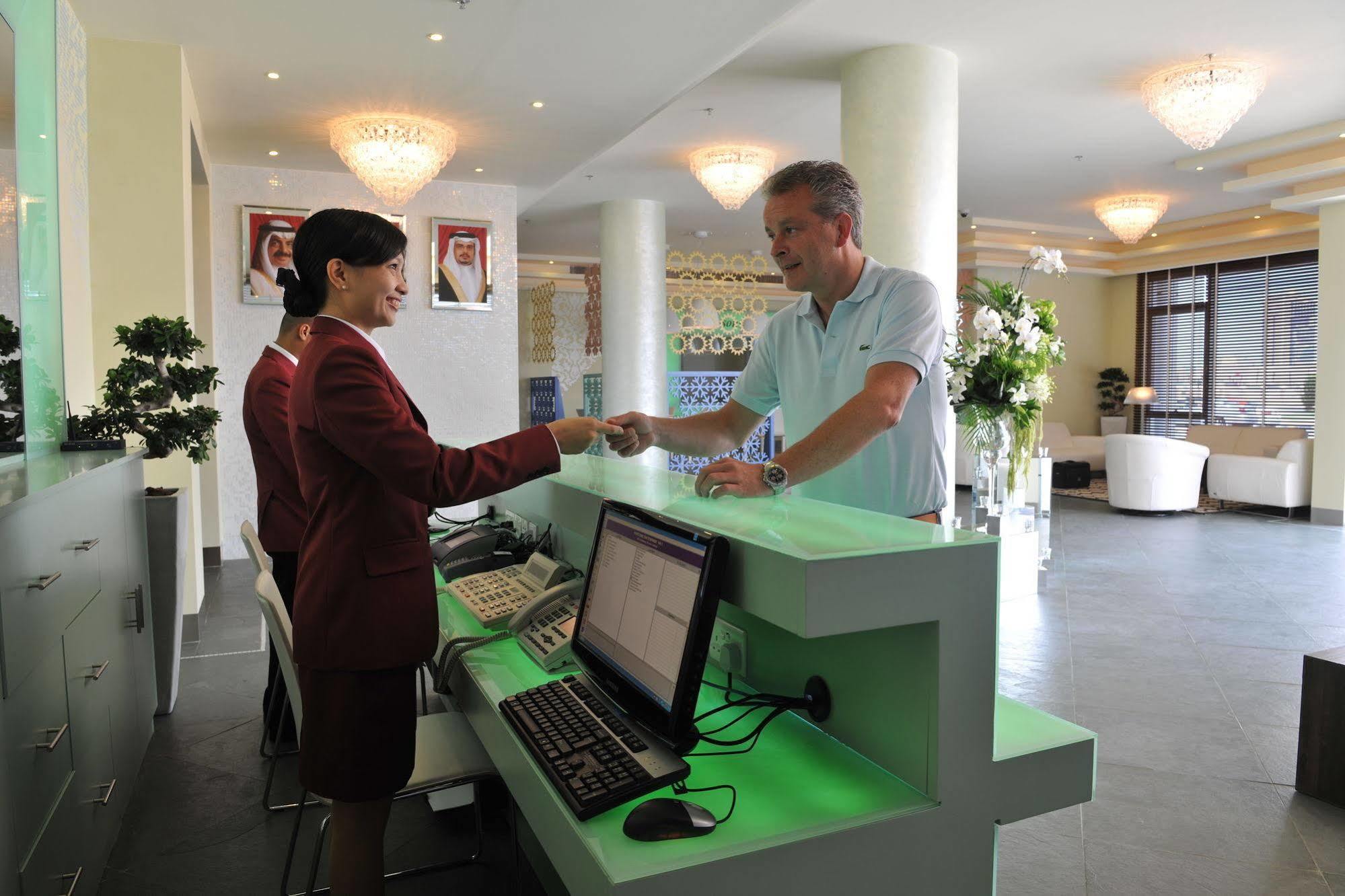 Al Raya Suites Hotel Manama Dış mekan fotoğraf